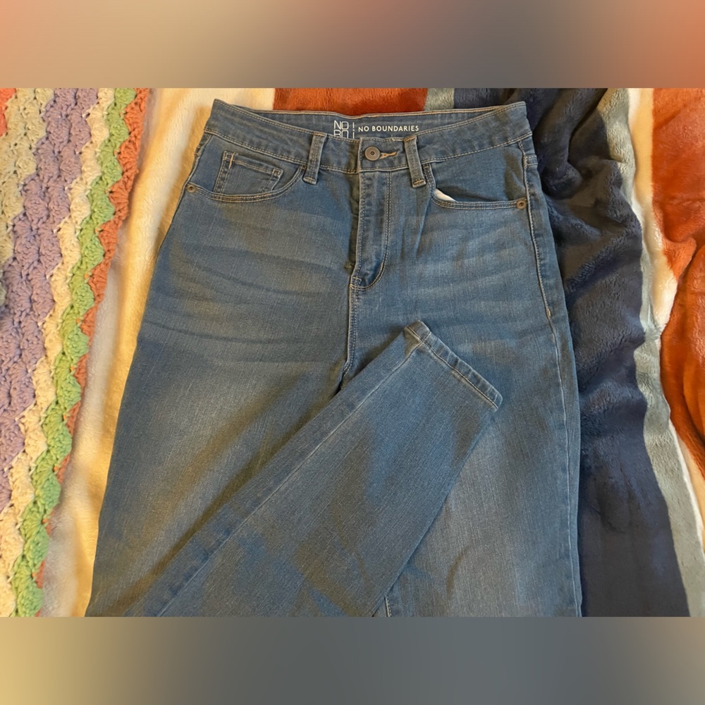 No Boundaries Size 7 Juniors Jeans